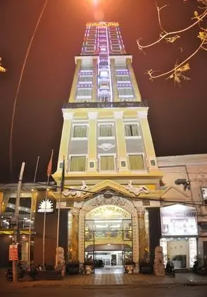 Classic Hoang Long Hotel