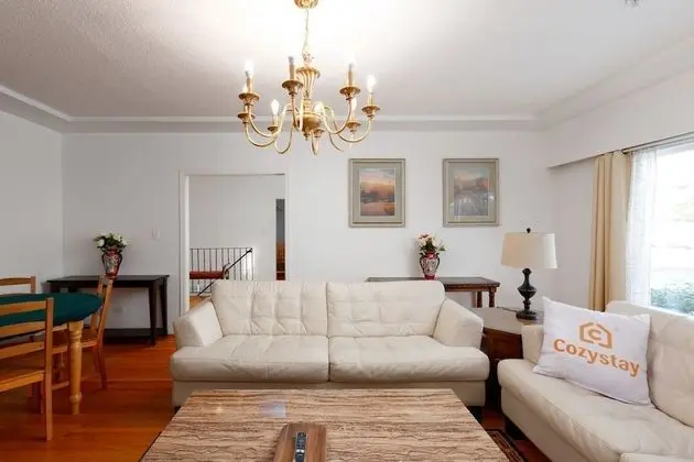 Classic House in Heart of Vancouver - Oda Düzeni