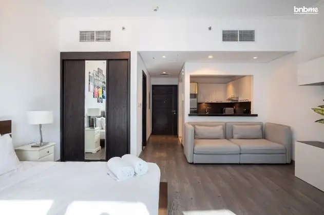 Classic Studio in the of the Marina Bnbmehomes - Oda