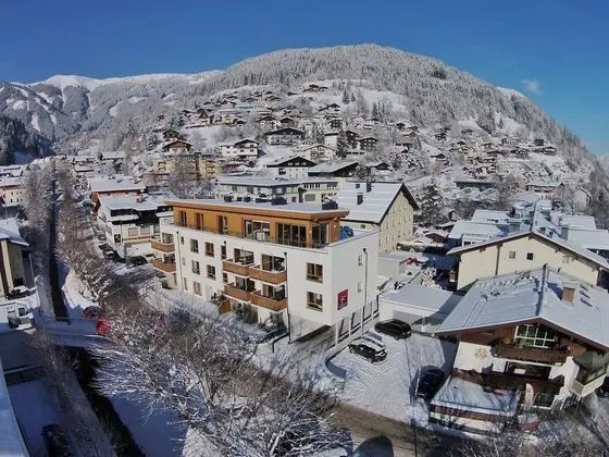 Classy Apartment in Zell am see With Terrace - Dış Mekan