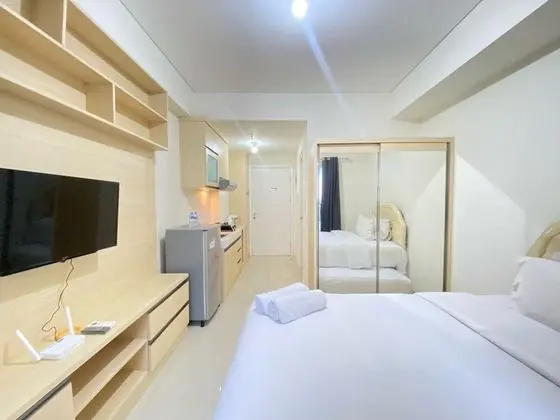Classy Chic Studio Room At Apartment Parahyangan Residence Bandung - İç Mekan