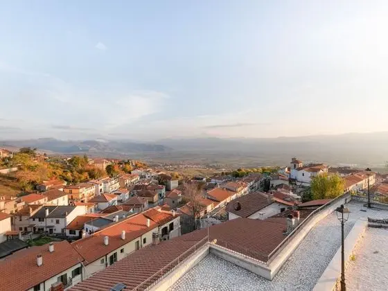 Classy Holiday Home in Aielli With Panoramic Terrace