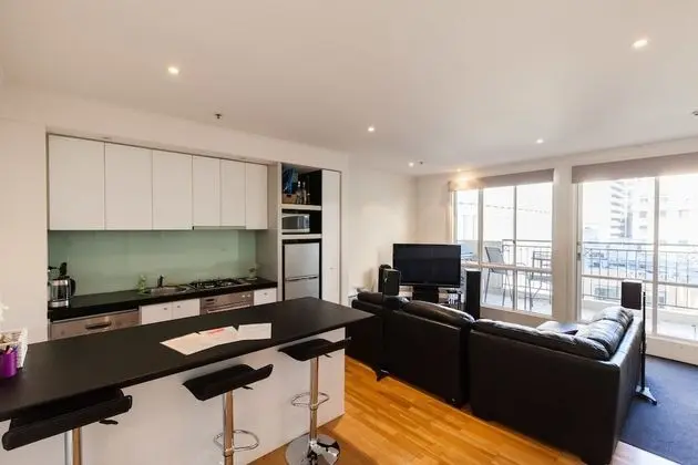 CLAUDE, 2BDR Melbourne Apartment - Oda Düzeni