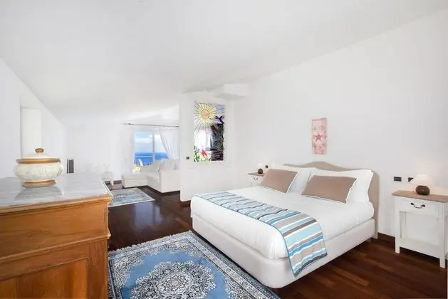 Villa Claudia With Private Pool Sea View Jacuzzi Garden and Parking - Oda