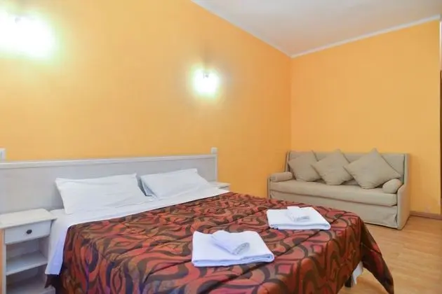 Claudia Suites - Oda