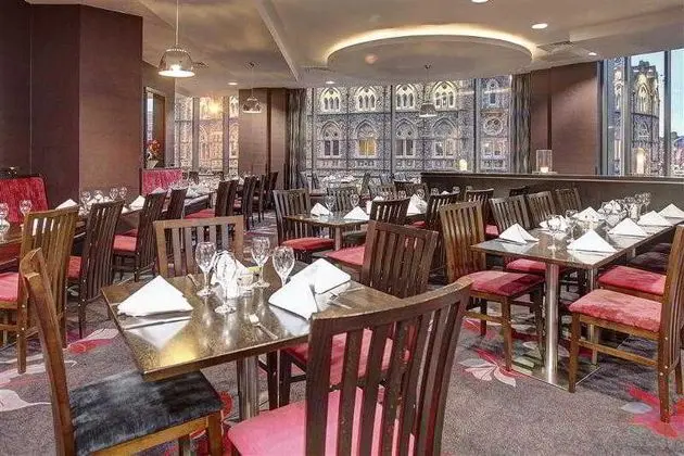 Clayton Hotel Cardiff - Yeme / İçme