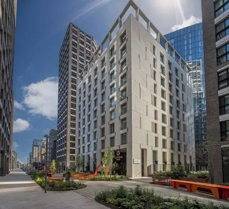 Clayton Hotel City of London - Dış Mekan