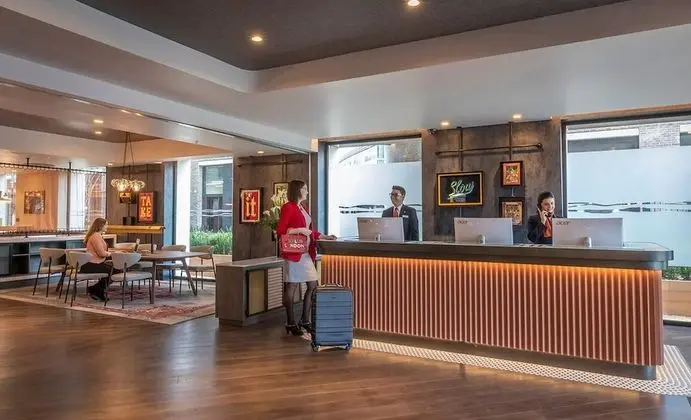 Clayton Hotel City of London - Lobi