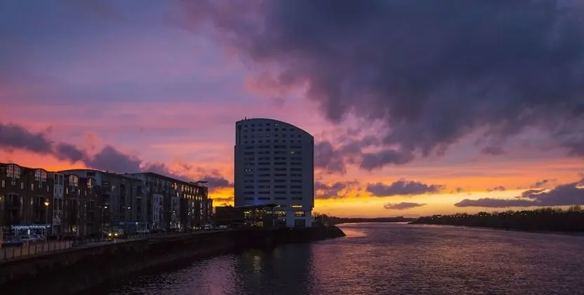 Clayton Hotel Limerick - Dış Mekan