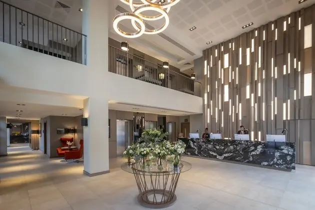 Clayton Hotel Manchester City Centre - Lobi