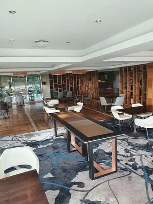 Clayton Hotel Silver Springs - İç Mekan