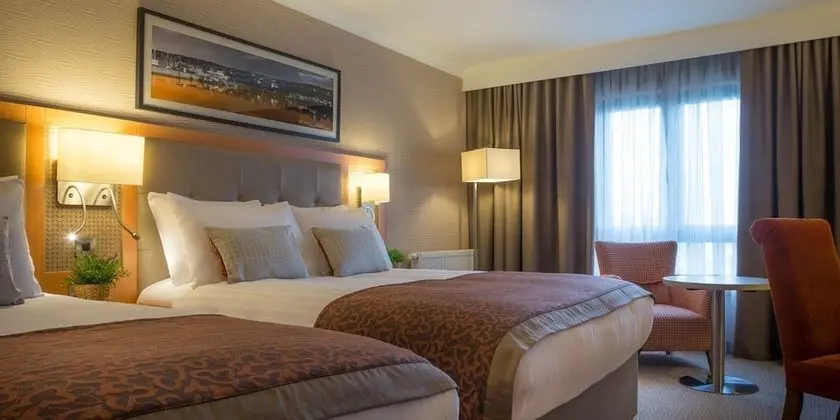 Clayton Whites Hotel - Oda