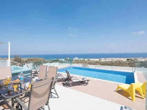Villa Clea, Stunning 4bdr Protaras Villa, Seaviews