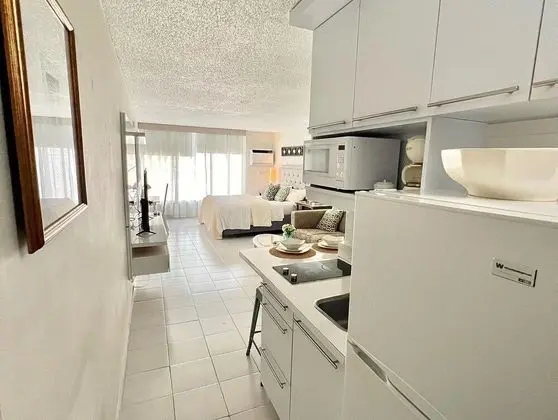 Clean Studio Condo With Free Parking Near T-mobile - Mutfak