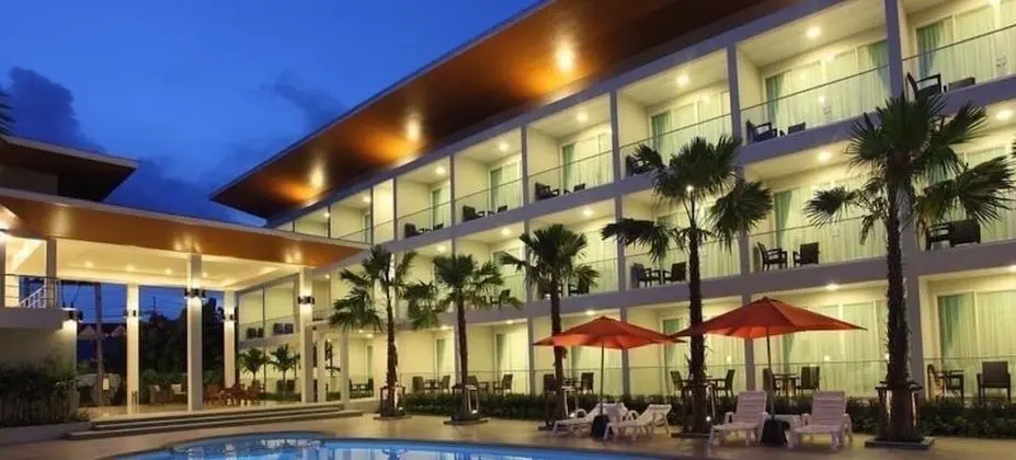 Clear House Resort
