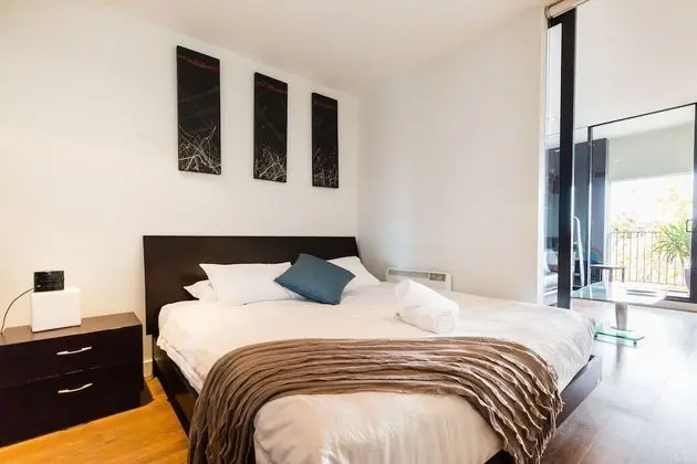 CLEO, 1BDR St.Kilda Apartment - Oda