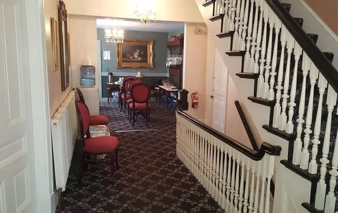 Cleveland House Inn