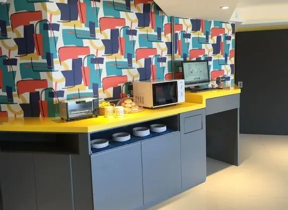 Click Hotel - Taipei Main Station Branch - Yerinde Yemek