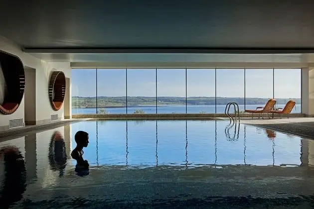 Cliff House Hotel - Havuz
