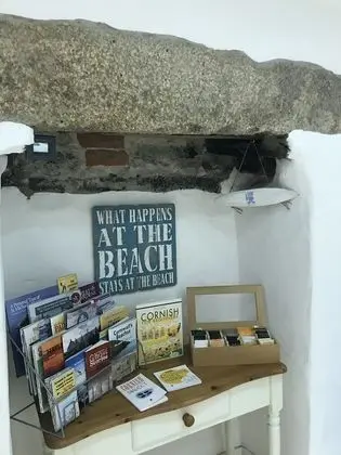 Cliff House Bed and Breakfast - İç Mekan