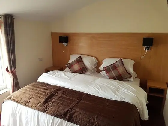 The Cliff Top Inn Hotel - Oda