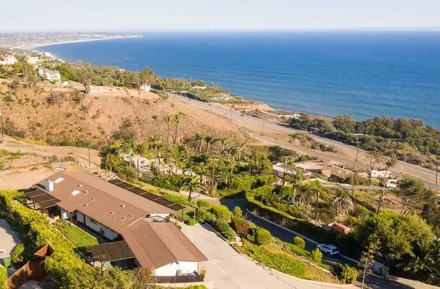 Cliffridge by Avantstay Lush Malibu Hills Estate w/ Breathtaking Ocean Views - İç Mekan