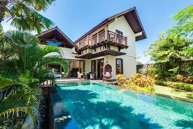 Cliffront Tropical Resort