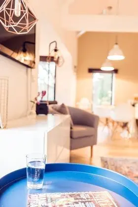 The Cliffside Chalet - Warm & Modern 3bdr Riverside Home - Dış Mekan