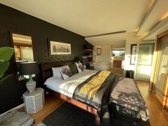 Clifton Beachfront Executive Apartment - Oda