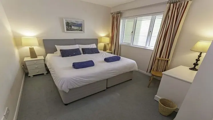 Clifton Court Apt 16 With Heated Pool - Oda