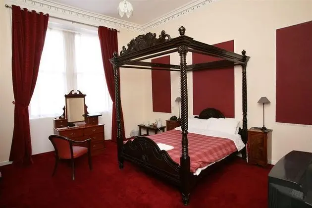 Clifton Hotel