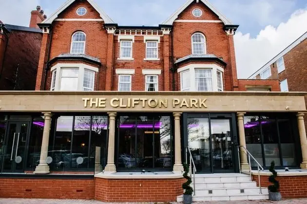 Clifton Park - Dış Mekan