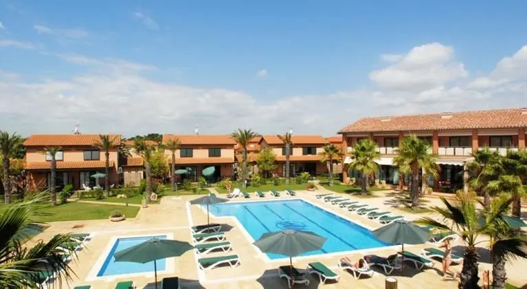 Clipper and Villas - Havuz