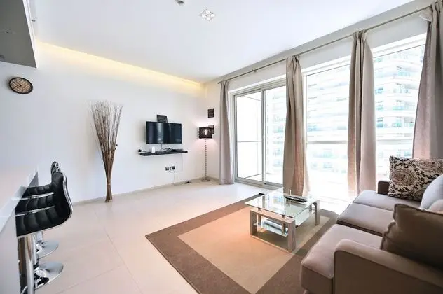 CLN - Modern 1 Bedroom Apartment