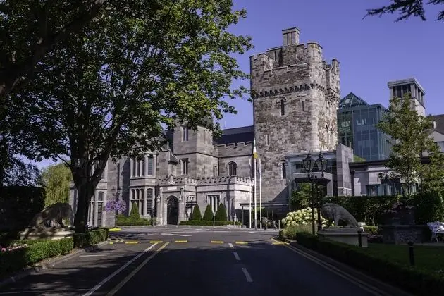 Clontarf Castle Hotel - Dış Mekan