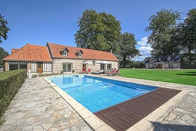 Clos Céleste - Campagne d'Etretat - Öne Çıkan Resim
