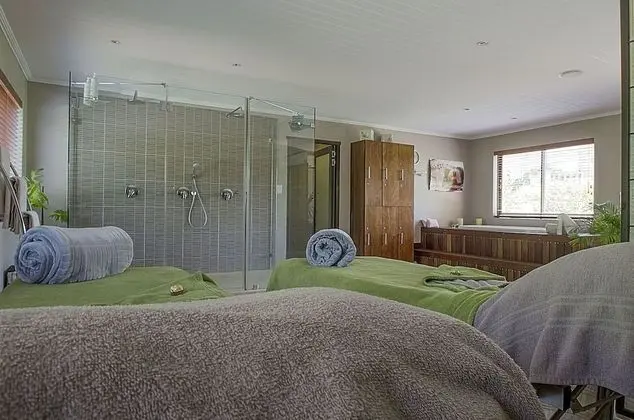 Clos Malverne Wine Estate Accommodation - Spa