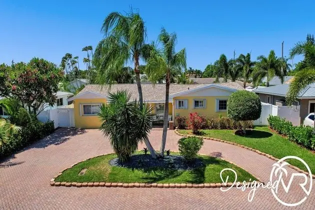 Close to Beach 4Br with Heated Pool - Dış Mekan