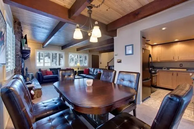 Close to Casino's, Heavenly Village & Stateline!! - Mutfak