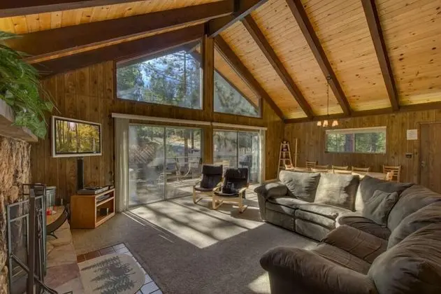 Close to Heavely With Hot Tub, Wet Bar & Game Room - Oda Düzeni
