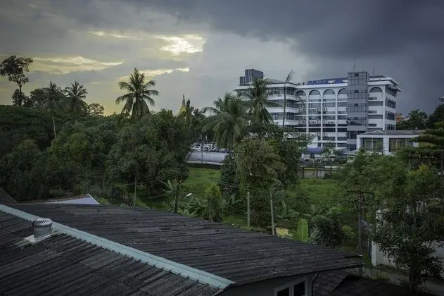Cloud 10 Boutique Hotel