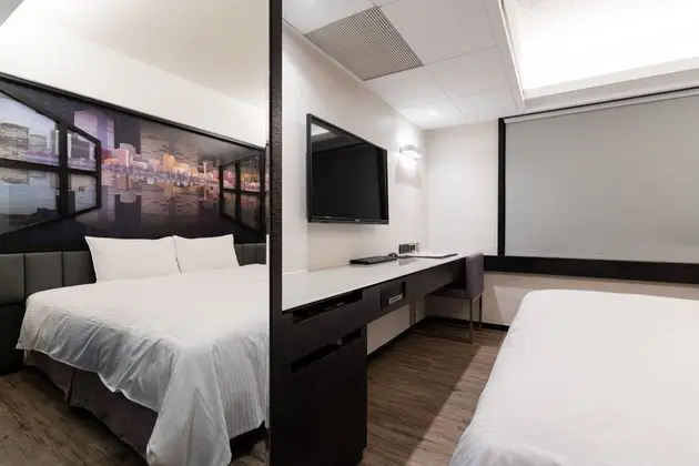 THE CLOUD HOTEL