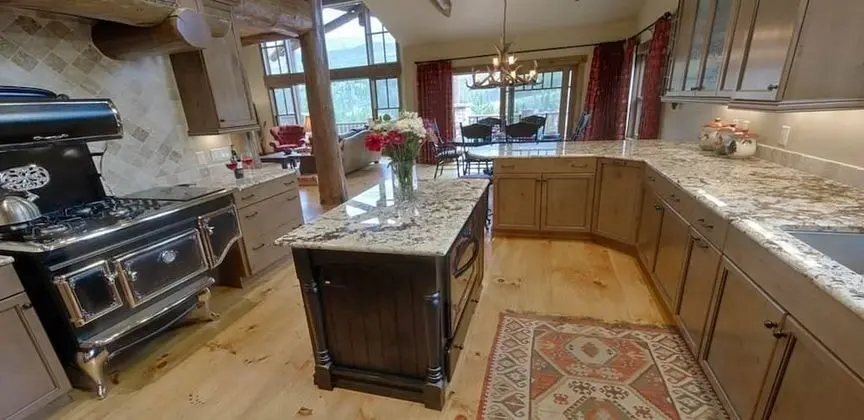 Cloud Peak Vista Peak 7 Private Home with Hot Tub - Mutfak