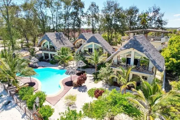 Clove Island Villas & Apartments