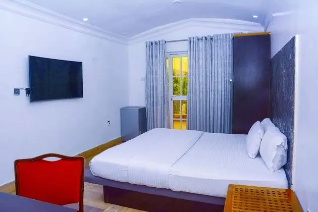 CLS - Connecting Lagos Suites