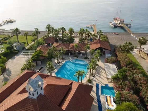 Club Akman Beach Hotel
