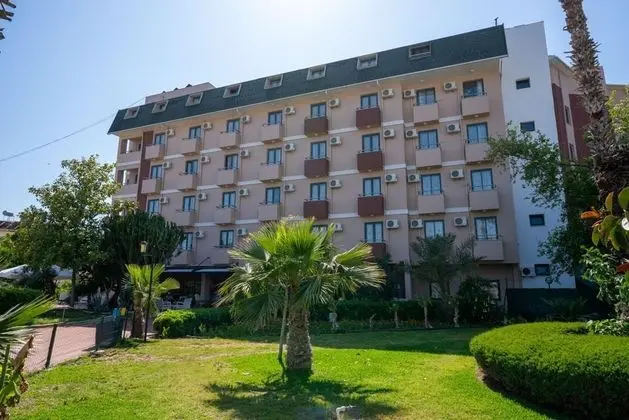 Club Aqua Plaza