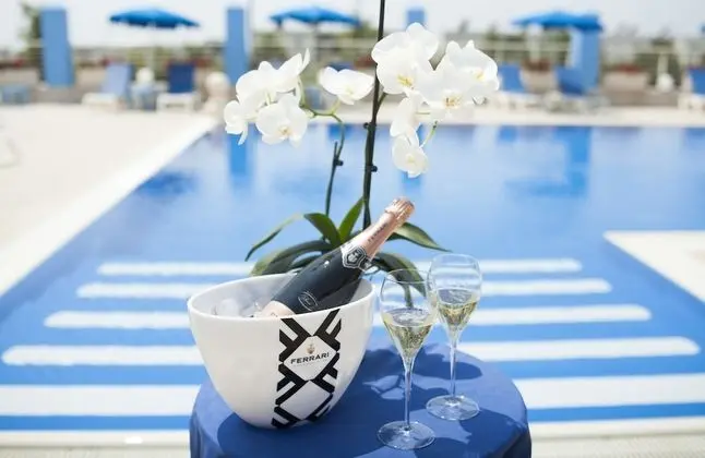 Club Azzurro Hotel & Resort - Havuz