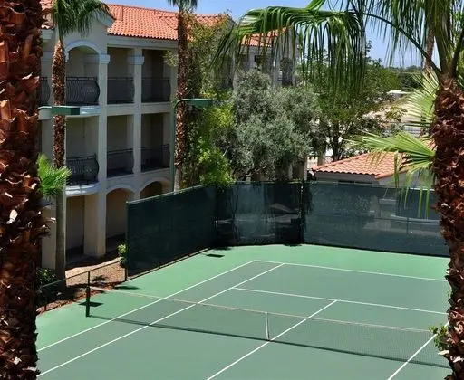 Club de Soleil