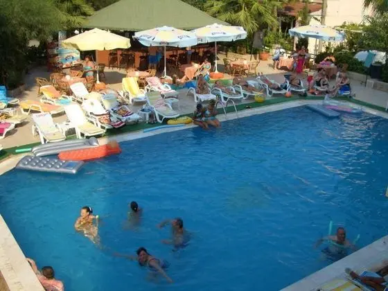 Club Dorado Hotel